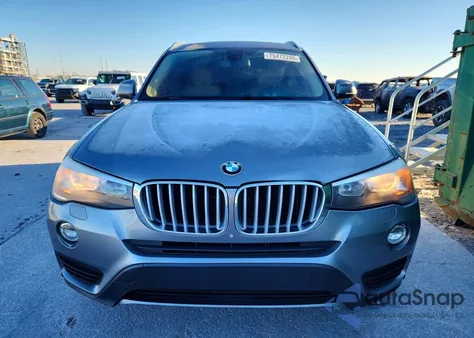 2015 BMW X3 xDrive28I z USA, uszkodzony, nr VIN 5UXWX9C53F0D47799